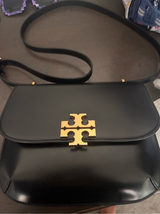 Tory Burch Handbags - Tory Burch Eleanor Slim Saddlebag